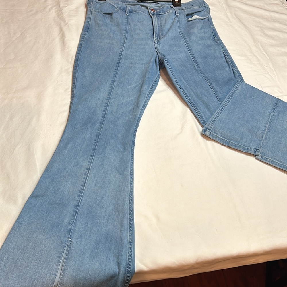 Flare Jeans